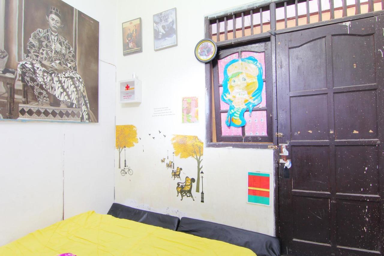 Wisma Sarjana Guesthouse Maguwo Экстерьер фото
