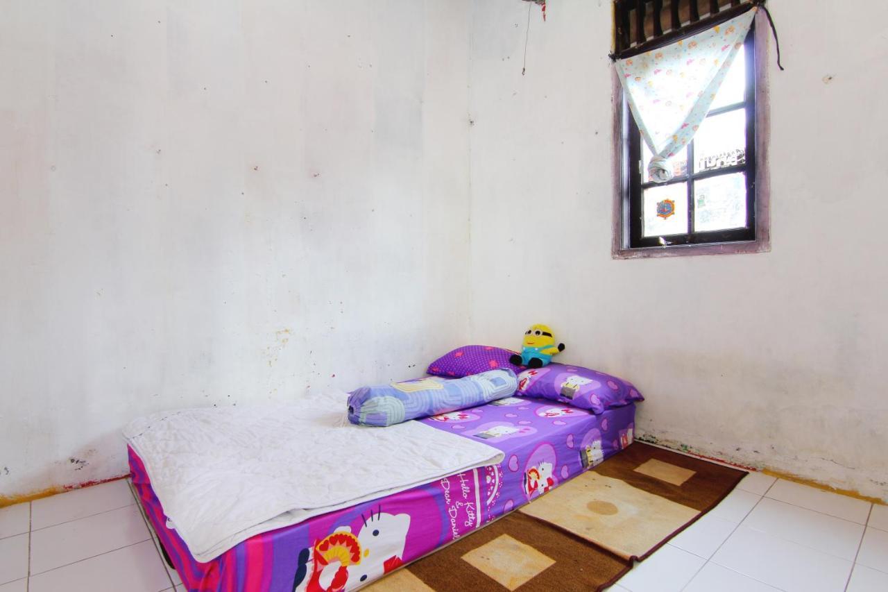 Wisma Sarjana Guesthouse Maguwo Экстерьер фото